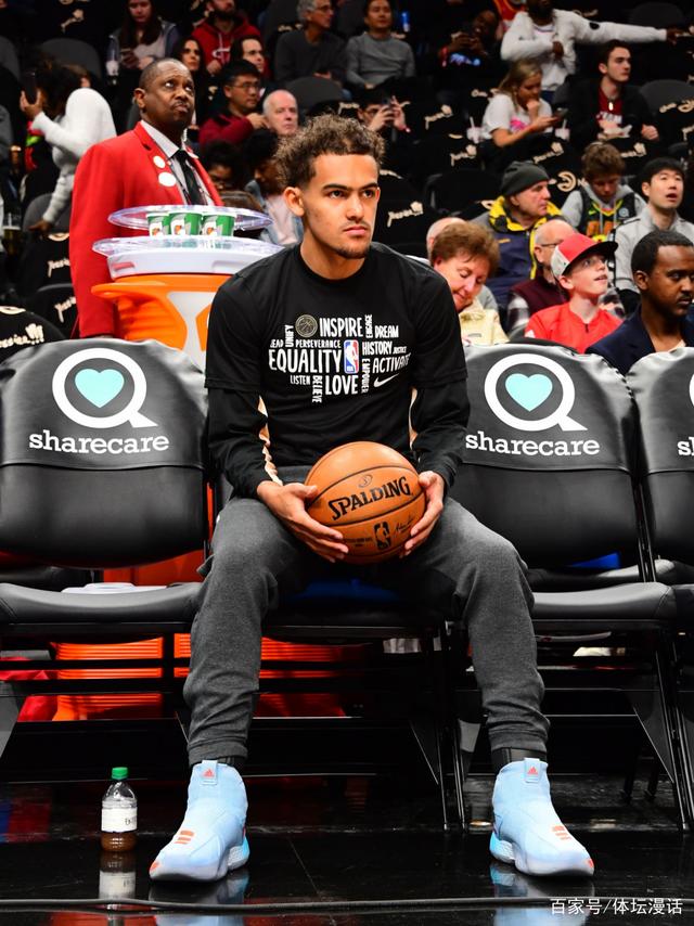 布达佩斯Major：跌入0-1！小蜜蜂7-13不敌FaZe（布达佩斯Major首秀失利：小蜜蜂7-13不敌FaZe，战绩0-1）