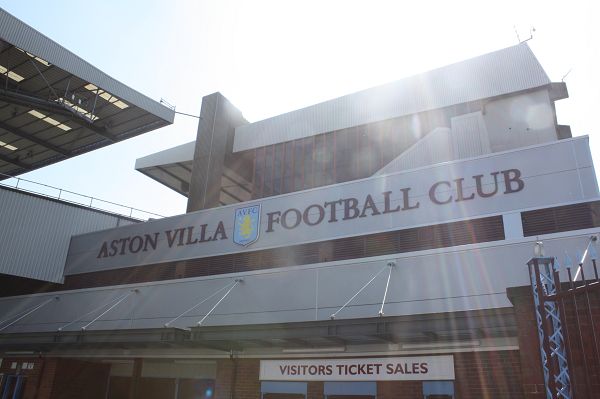 浙江男篮对决辽宁精彩逆转（浙江男篮对阵辽宁上演精彩翻盘）