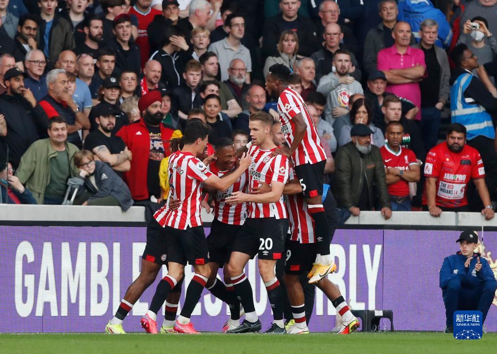 姆巴佩续约风波再度引发热议（姆巴佩续约争议再度引爆舆论）