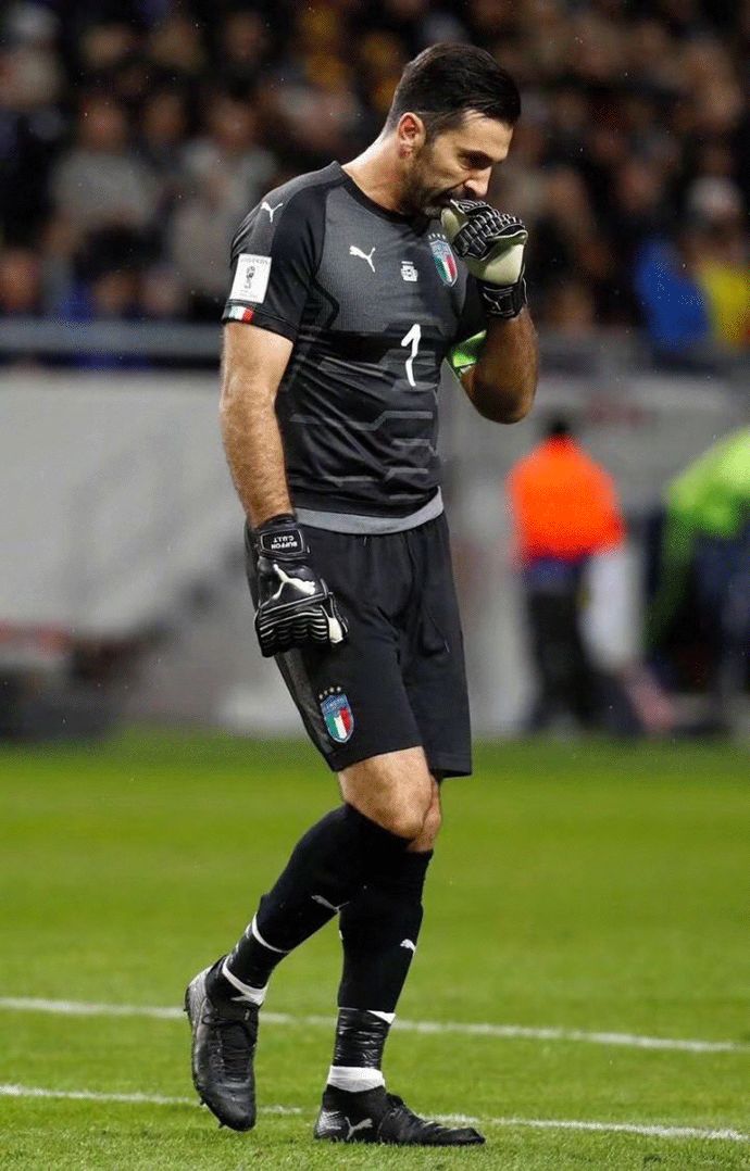 凌空抽射太炸裂了（凌空劲射，炸裂全场）