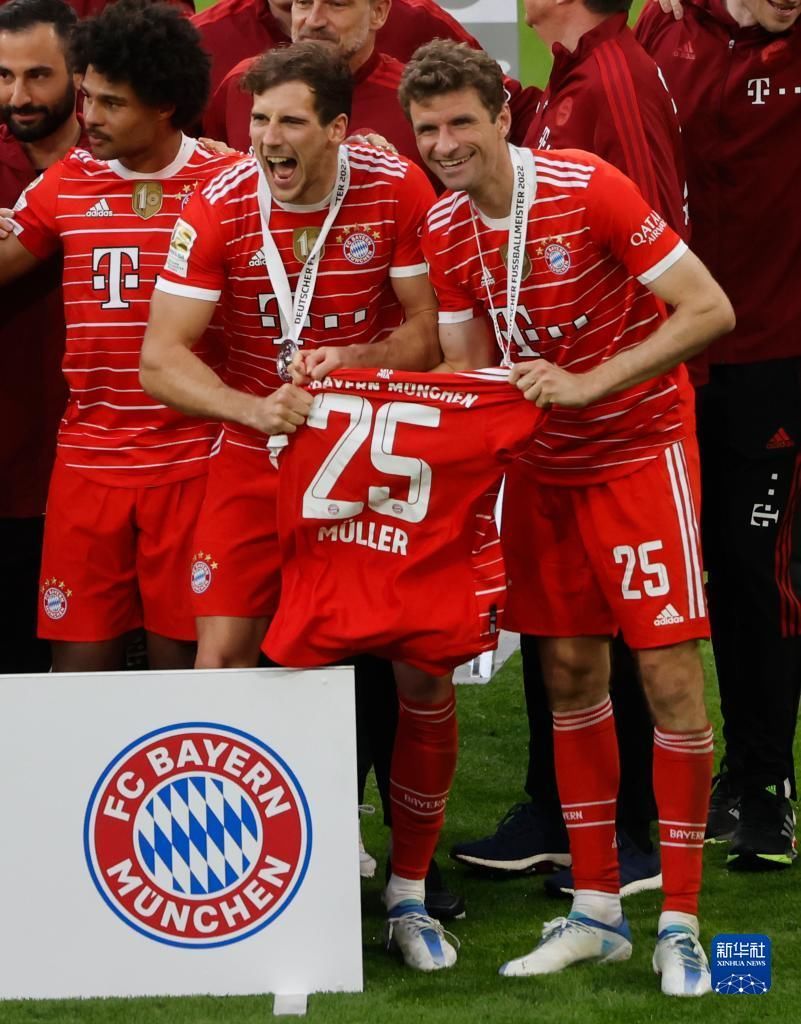 弗兰克：为西蒙斯红牌上诉没意义 罗梅罗充满激情可能会少些冷静（弗兰克：西蒙斯红牌不值得申诉，罗梅罗激情有余冷静不足）