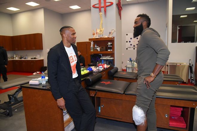 第三次犯规！杨瀚森次节继续率先登场防守送出犯规（三犯缠身！杨瀚森次节仍率先登场，防守端再度犯规）