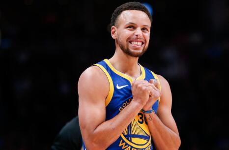 2025巴甲33轮：罗尼双响，公鸡客场逆转击溃狮子（2025巴甲第33轮：罗尼梅开二度，公鸡客场逆转大胜狮子）